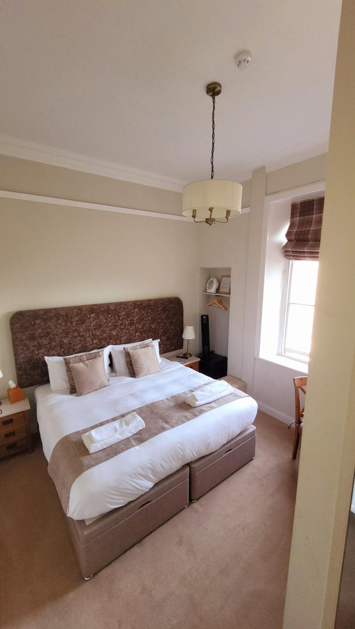 Dryburgh Arms Pub With Rooms Melrose Zewnętrze zdjęcie
